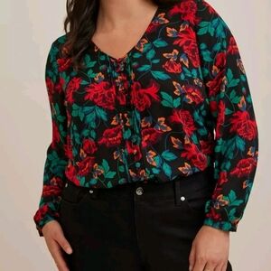 Torrid Georgette Pintuck Button-Front Blouse Floral Black 2 Preowned